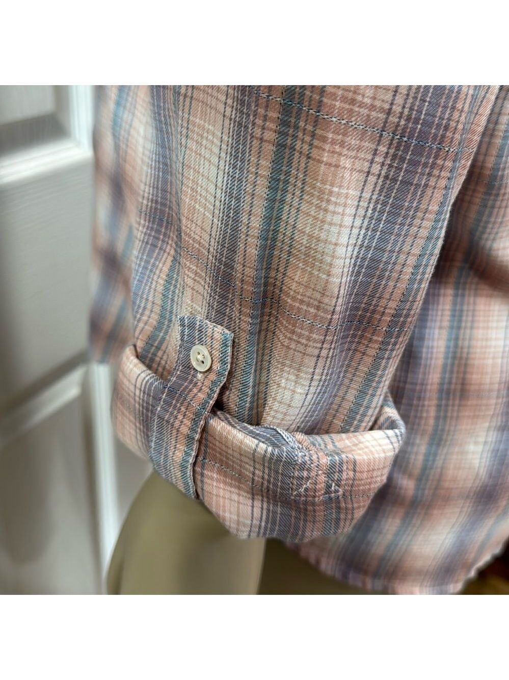 JOIE JERRIE BUTTON DOWN. DUSTY PINK. - Picture 7 of 10